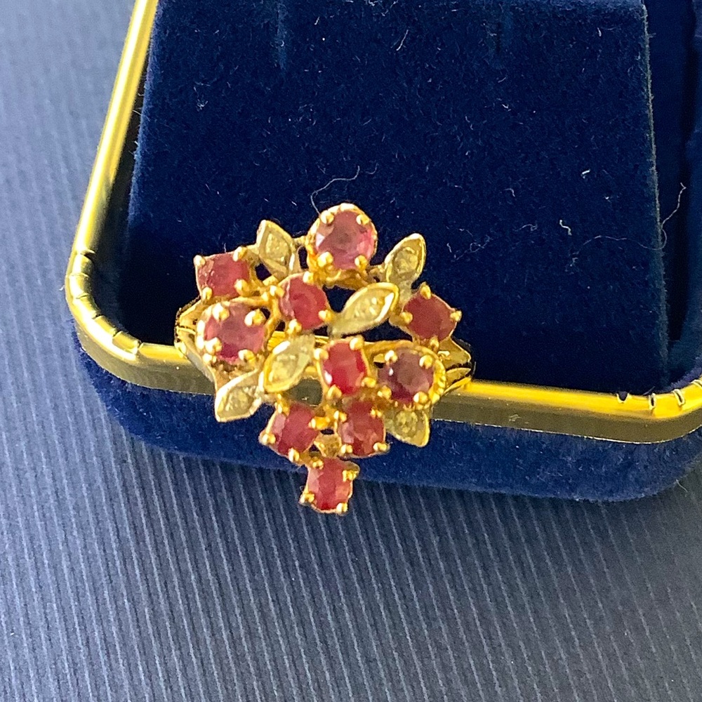 Cute ring